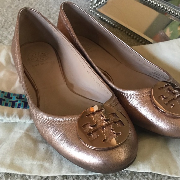 Tory Burch Shoes - Tory Burch metallic rose gold 7.5 ballet flats